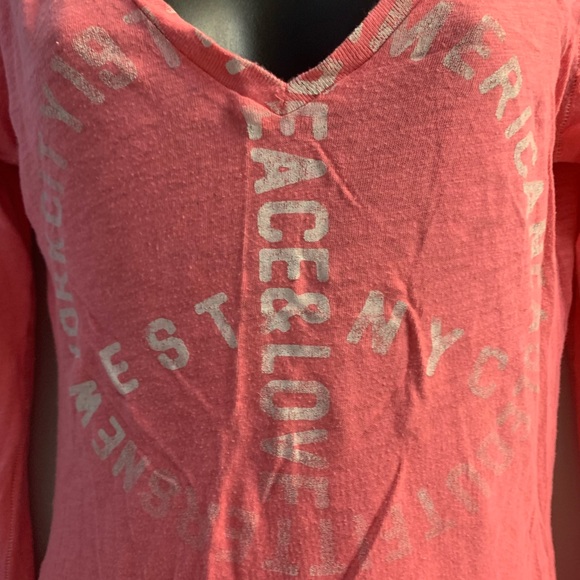 American eagle ๐ฆ
pink long sleeve graphic t-shirt size med guc - Picture 2 of 3